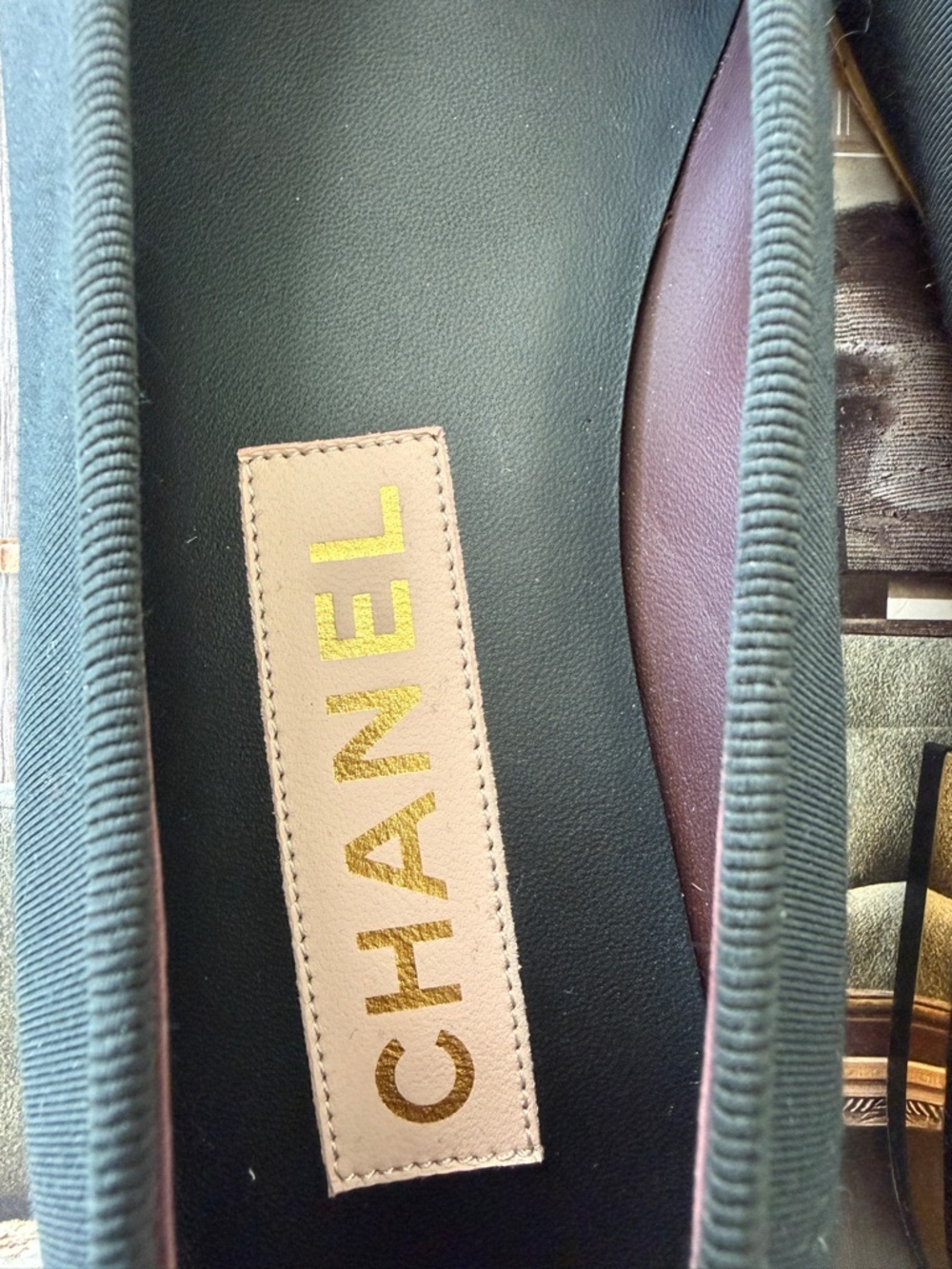 CHANEL GOLD METALLIC GROSGRAIN CC LOGO CAPTOE BLACK FABRIC BALLET FLATS SHOES 38 - Picture 15 of 17